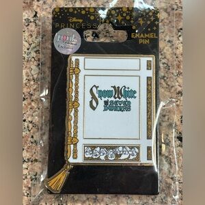 2025 Disney Parks Snow White Dwarfs Storybook Replica Small Journal Book NEW